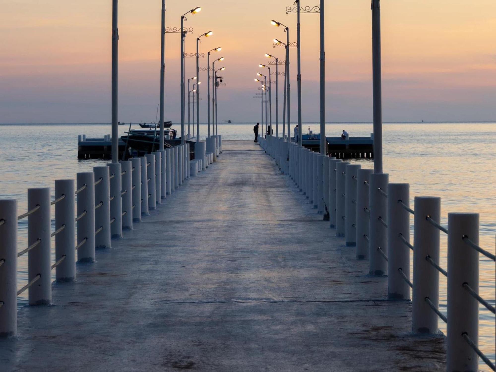 Mafiya Thansour beach
